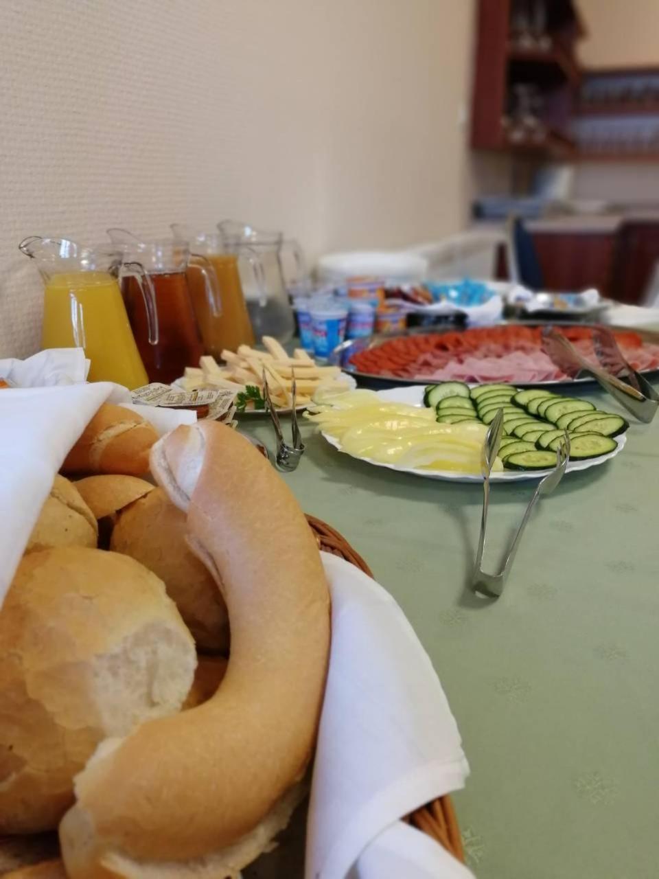 Hotel Ipari Park Panzió Szolnok Esterno foto